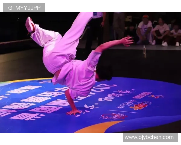 全国街舞大赛精彩点评成都攀岩队的技术表现与舞台魅力分析