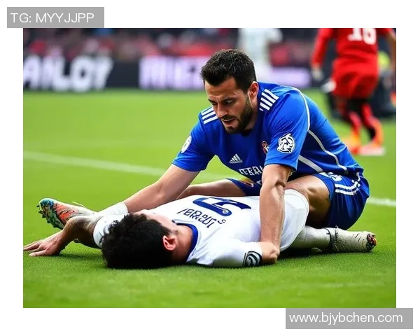 足球运动中大腿拉伤的预防与恢复方法详解 足球运动中大腿拉伤的预防与恢复方法详解