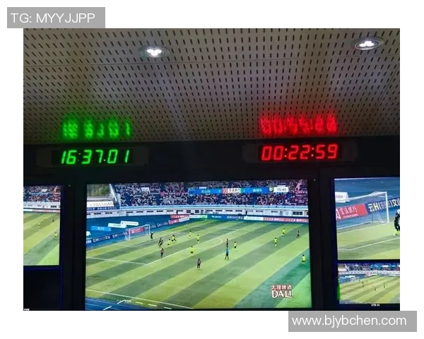 足球导播台全景直播体验带你领略赛场激情与精彩瞬间 足球导播台全景直播体验带你领略赛场激情与精彩瞬间